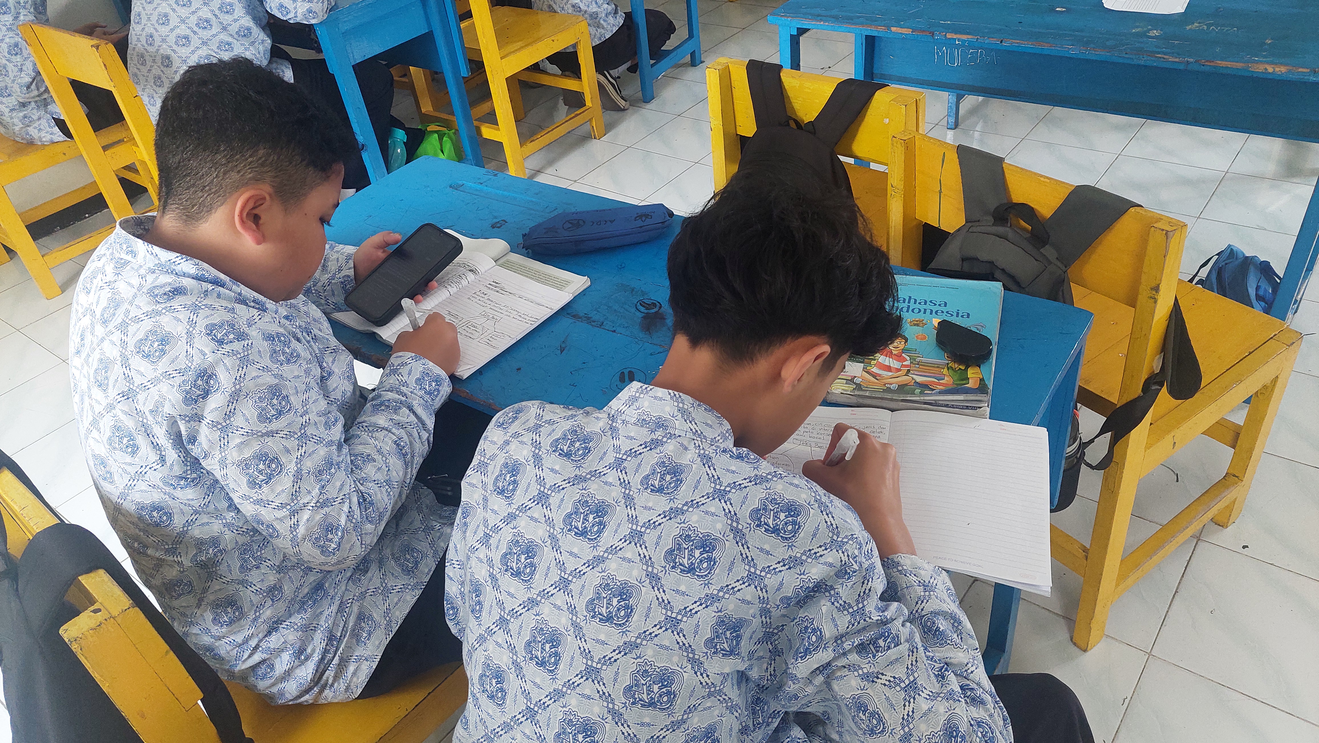 Asah Kemampuan Berbicara di 8D